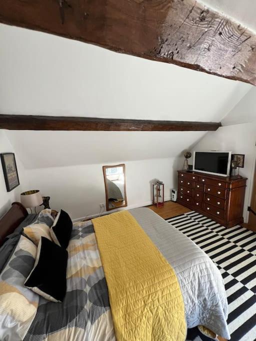 The Hanging Gate Coach House Telford Extérieur photo