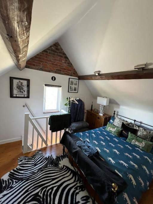 The Hanging Gate Coach House Telford Extérieur photo